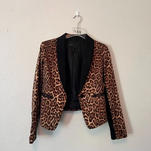BCBGMAXAZRIA animal print blazer size XS - Picture 3 of 4